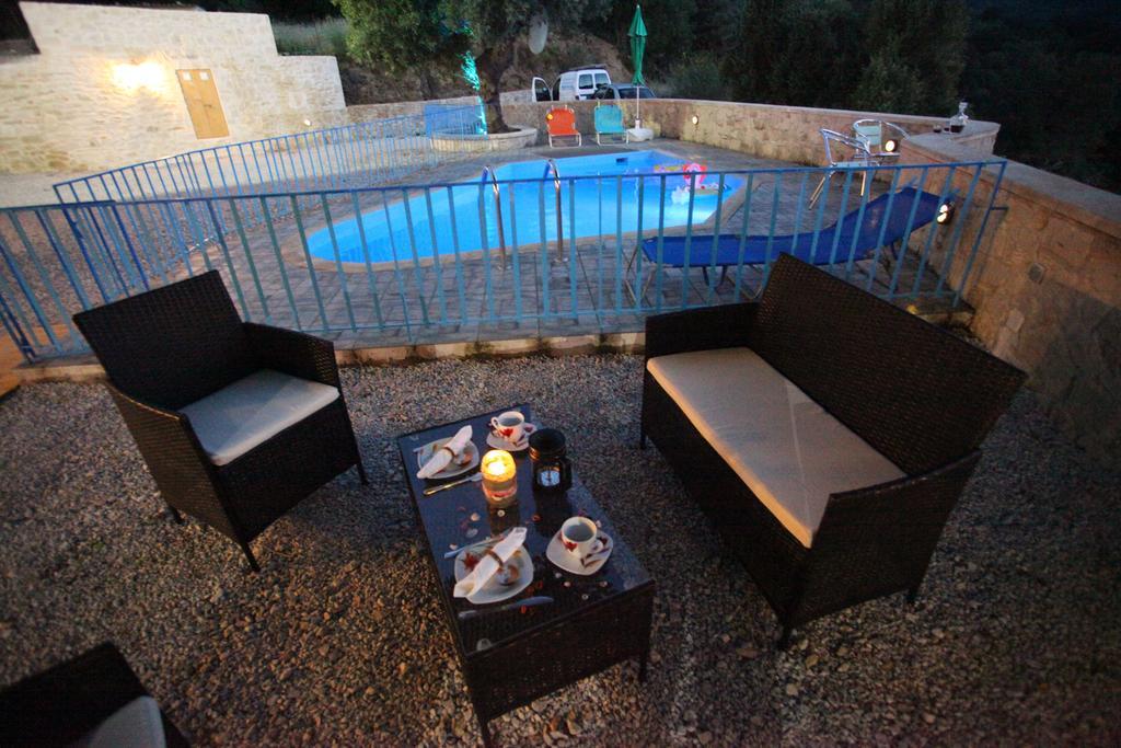 Villa Athina Aryiroúpolis Стая снимка