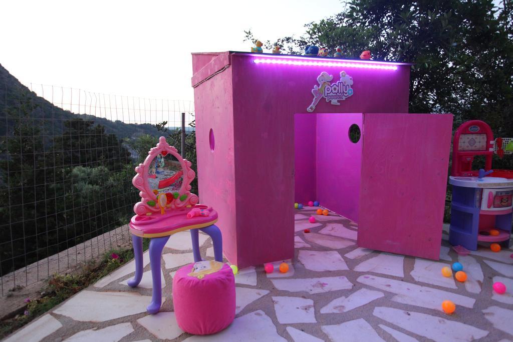 Villa Athina Aryiroúpolis Стая снимка
