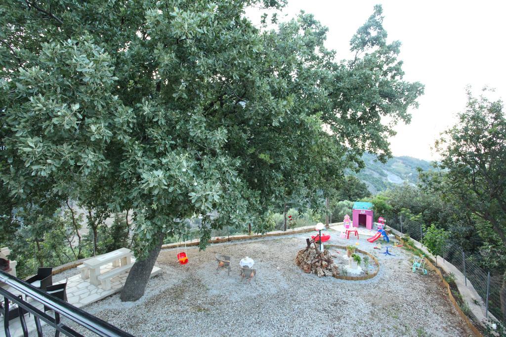 Villa Athina Aryiroúpolis Стая снимка