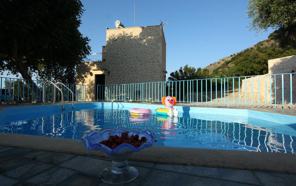 Villa Athina Aryiroúpolis Стая снимка